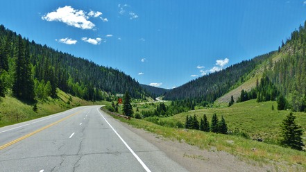 6. durch die Berge.JPG